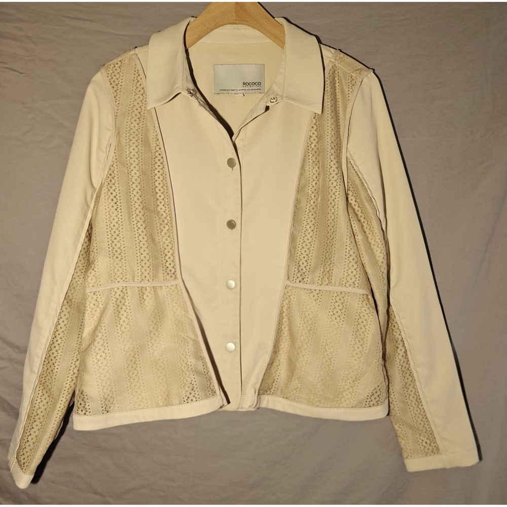 Rococo Collection Beige Button Down Long Sleeve Top Medium With Pockets